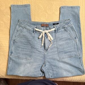 Size 18W Judy Blue Light Wash Denim Joggers. NWOT. Never worn!!